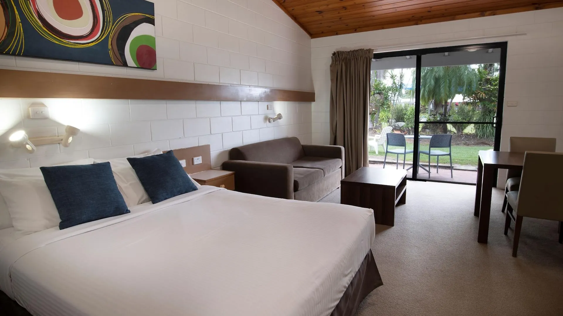 Mission Beach Resort