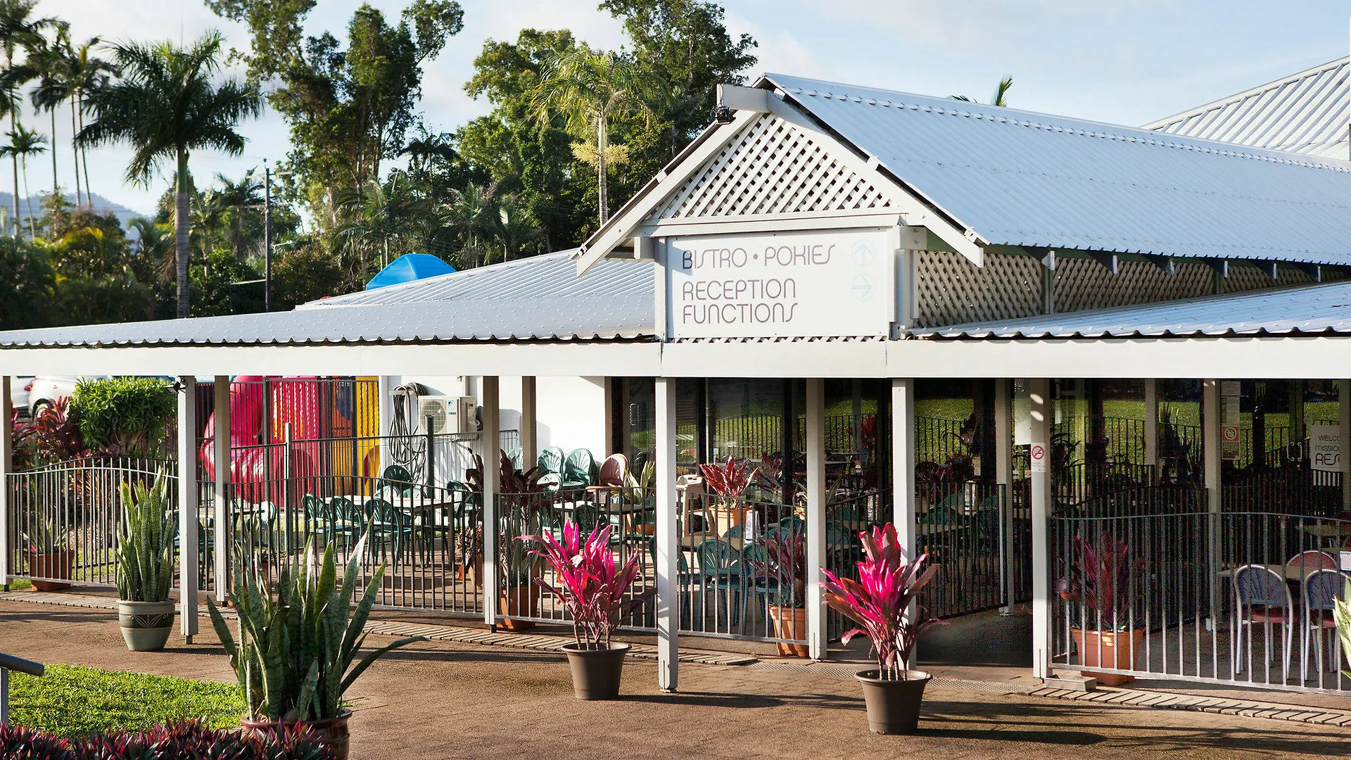 Mission Beach Resort