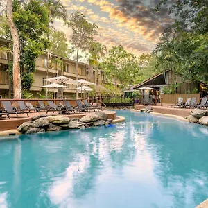 https://ramada-resort-port-douglas.cairnshotels4all.com